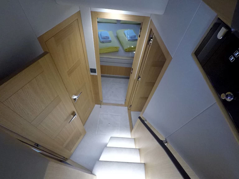 Galeon Galeon 480 Fly a louer à Sibenik