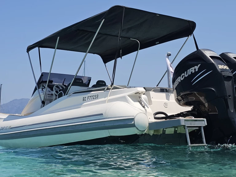 Location Semi-rigide Zar avec permis