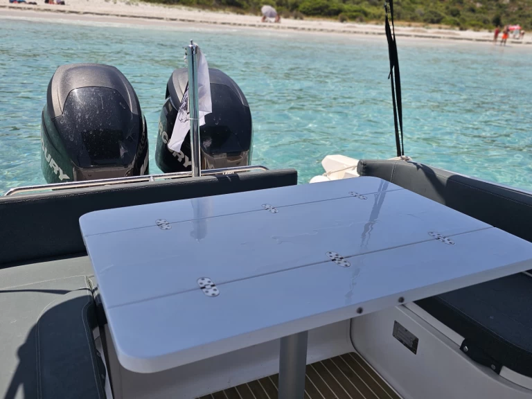 Location bateau Zar ZAR 85 SL à Saint-Florent sur Samboat