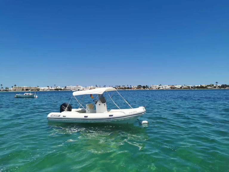 Location à La Savina - Valiant DR 600 sur SamBoat