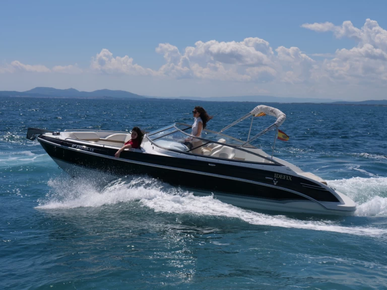 Location Bateau à moteur Formula avec permis