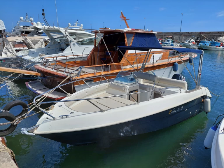 Location bateau Sanremo pas cher Eden 20