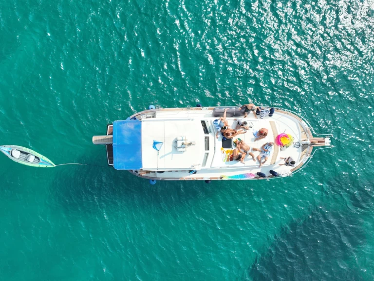 Location à Marzamemi - Menorquin-Yachts Menorquin 120 sur SamBoat