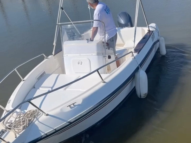 Bateau à moteur à louer à Chioggia au meilleur prix