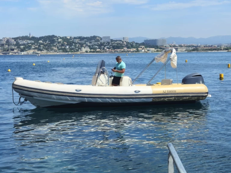 Semi-rigide à louer à Marseille au meilleur prix