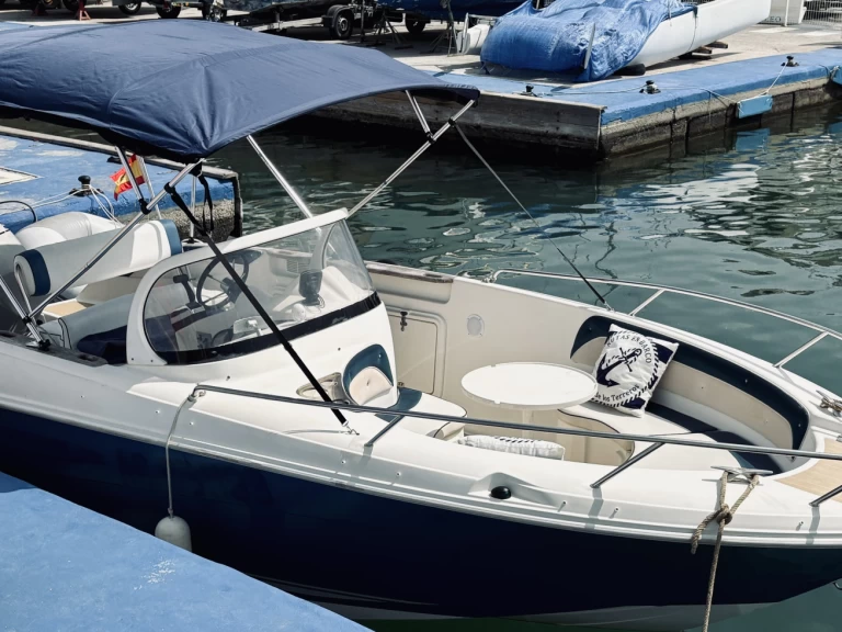 Bateau à moteur à louer à Águilas au meilleur prix