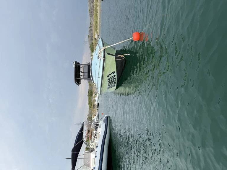 Louer Bateau à moteur avec ou sans skipper Scarab à Vlora