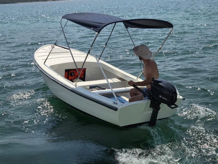 Louez un Pasara Jugoplastika à Poljica