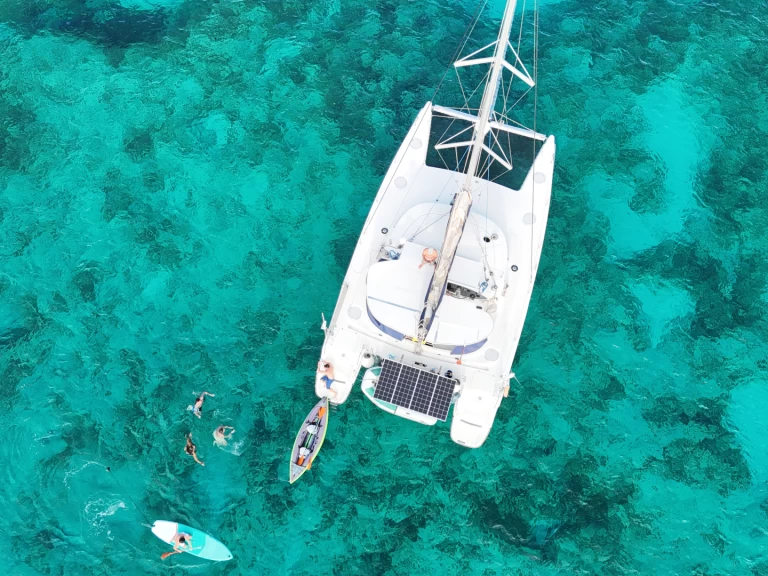 Louez un Fountaine Pajot Belize 43 à Marigot