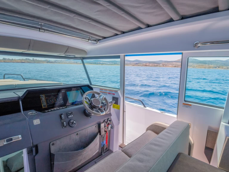 Axopar Axopar 37 XC Cross Cabin a louer à Lávrio