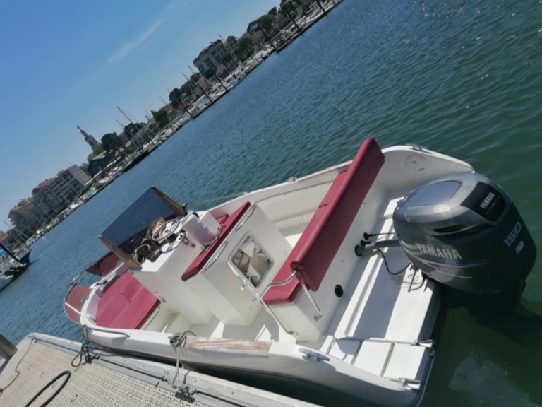 Jeanneau Cap Camarat 675 a louer à Lège-Cap-Ferret