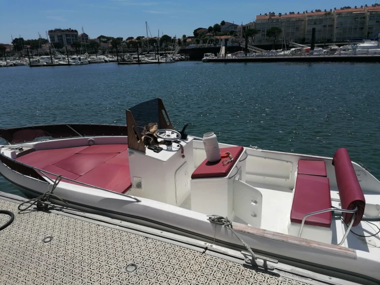 Location bateau Lège-Cap-Ferret pas cher Cap Camarat 675