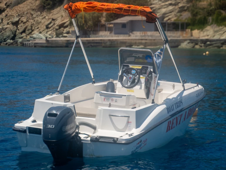 Louer Bateau à moteur avec ou sans skipper Poseidon à Agía Pelagía