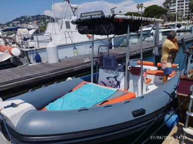 Pronajmout Polotuhá loď se skipperem či ne Zodiac v Cannes
