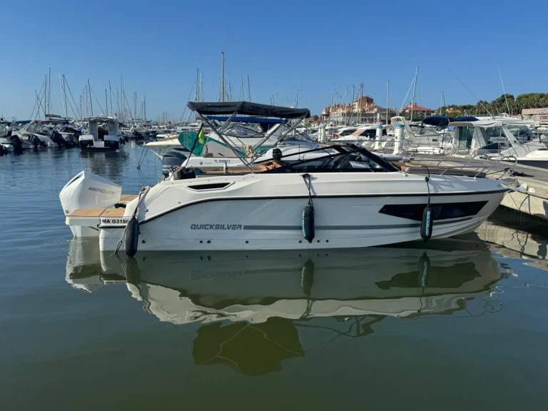 Louez un Quicksilver Activ 755 Cruiser à Hyères