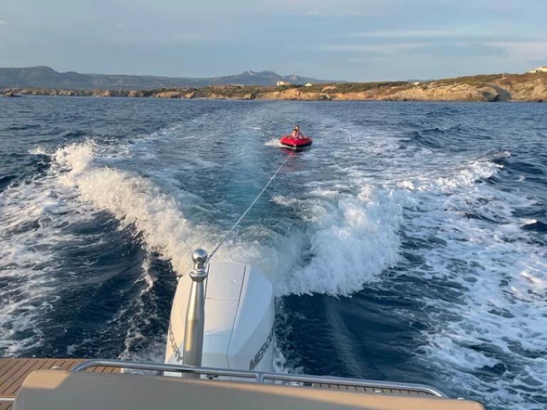 Location bateau Quicksilver Activ 755 Cruiser à Hyères sur Samboat