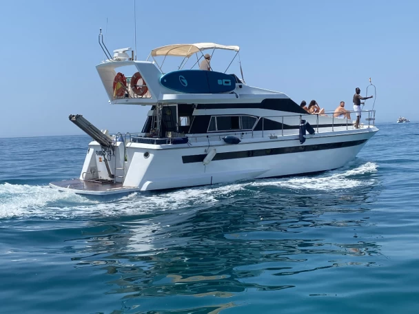 Location bateau Astondoa Astondoa 50 GL à Marbella sur Samboat
