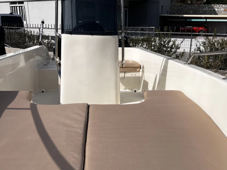 Location Bateau à moteur à Káto Goúves - BRS BRS500