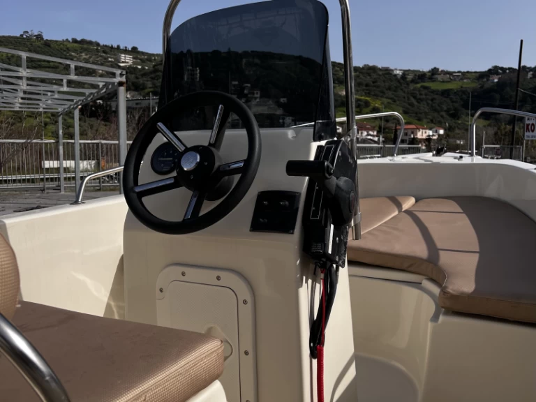 Location bateau BRS BRS500 à Káto Goúves sur Samboat