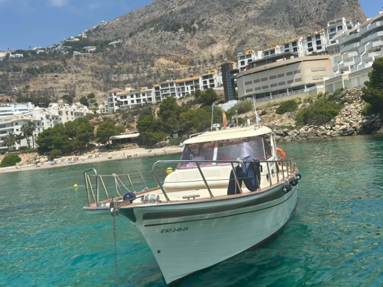 Location bateau Altea pas cher Sorrento 32 Semi Cabinato