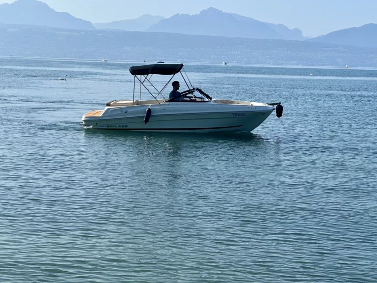 Location bateau Lausanne pas cher VR4