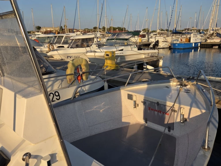 Location Bateau à moteur Pro2000 avec permis