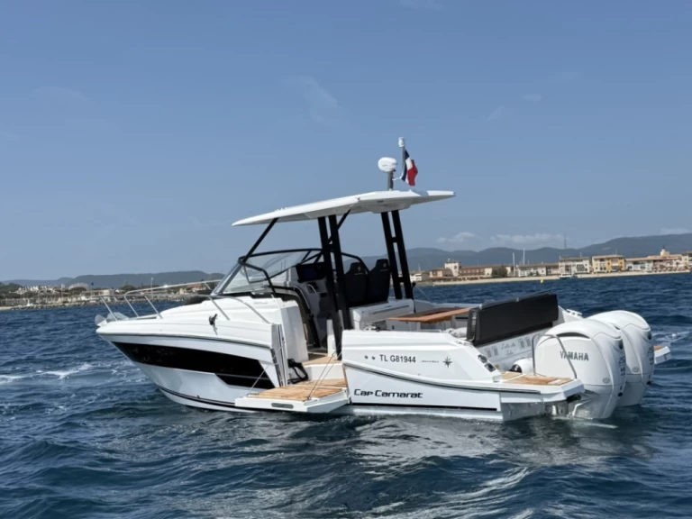 Location à Port Grimaud - Jeanneau Cap Camarat 9.0 WA sur SamBoat