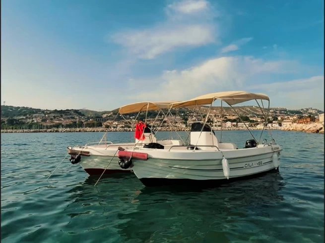 Bateau à moteur à louer à Marseille au meilleur prix