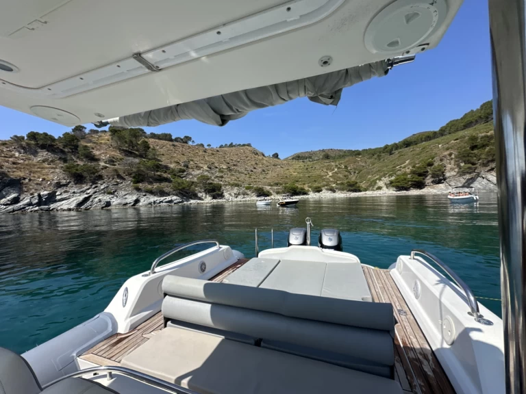 Semi-rigide à louer à Roses au meilleur prix