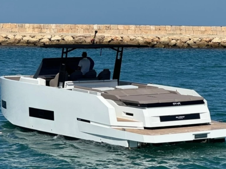 DEANTONIO YACHTS D42 a louer à Dénia