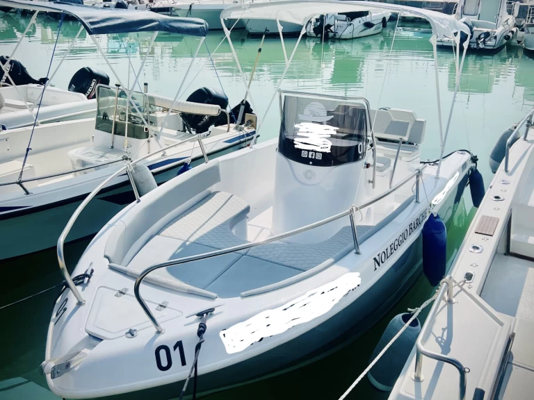 Location bateau Senigallia pas cher Mariel 560