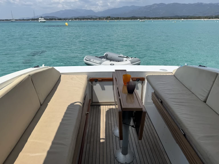 Location bateau Meta Yacht JMF 32 à Sainte-Lucie de Porto-Vecchio sur Samboat