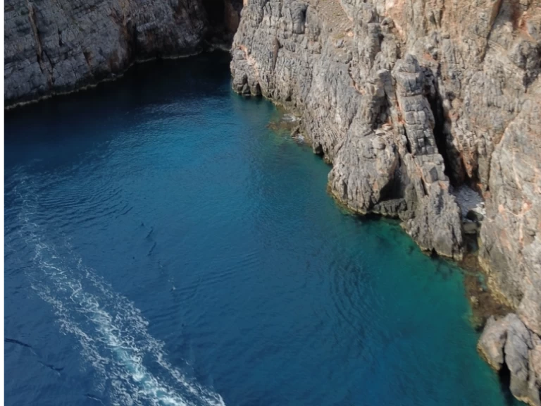 Location Bateau à moteur Poseidon avec permis