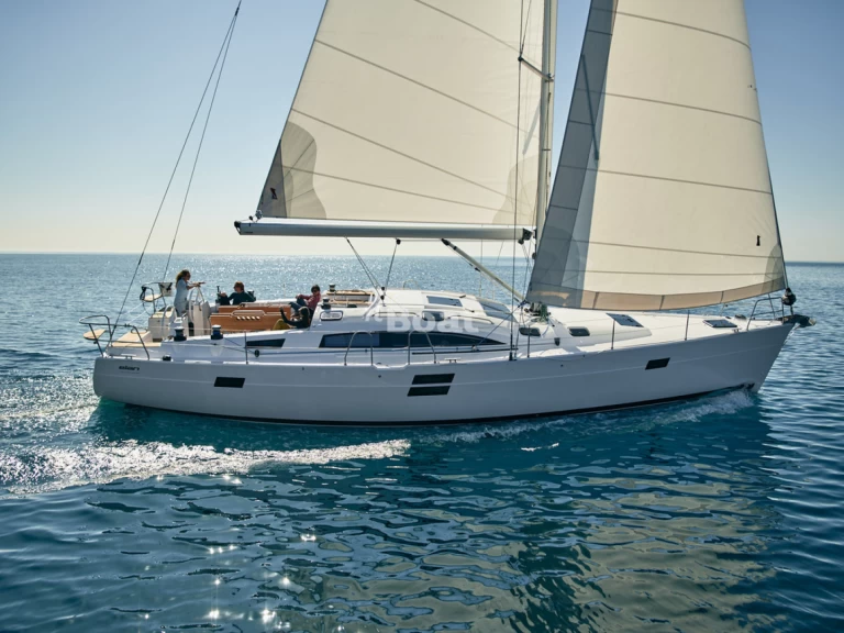 Bénéteau Oceanis 45 a louer à Antibes