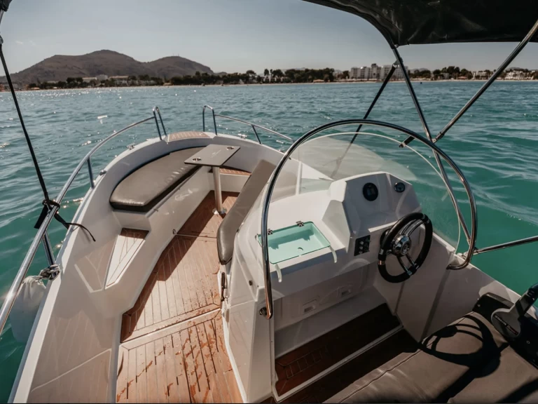 Oceanmaster 470 a louer à Port d'Alcudia