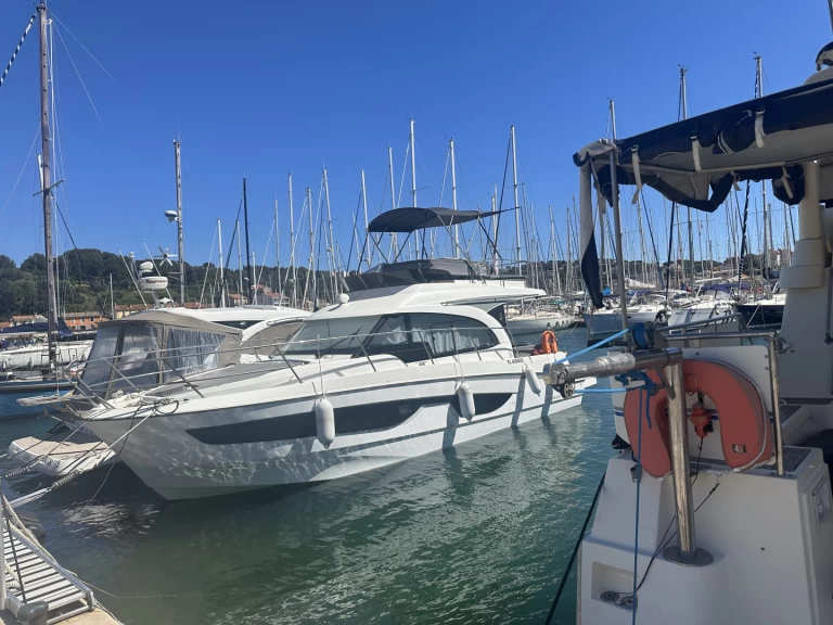 Louez un Bénéteau Antares 11.20 Fly à Saint-Mandrier-sur-Mer