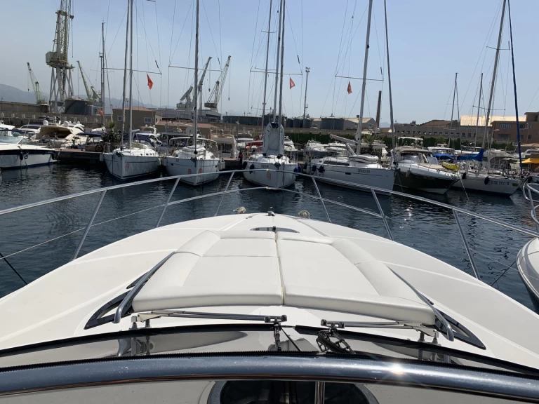 Louer Bateau à moteur avec ou sans skipper Absolute à Palerme