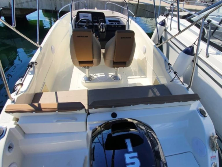 Location bateau Empuriabrava pas cher Activ 605 Sundeck