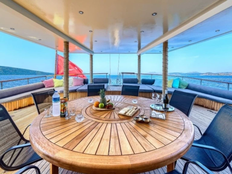 Location à Bodrum - Custom Made D120 sur SamBoat