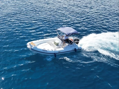 Rent a Nuova Jolly King 600 Hvar