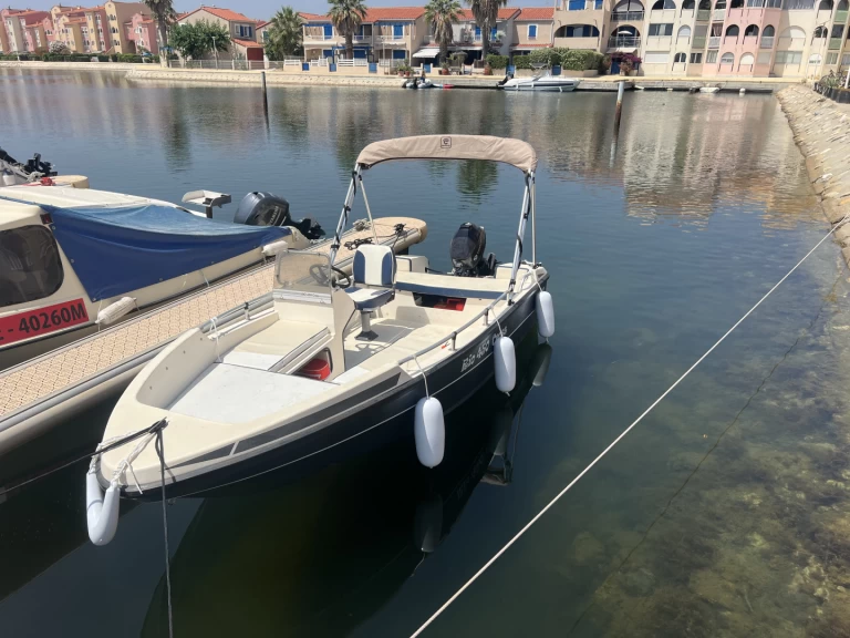 Location Bateau à moteur à Le Barcarès - Rio Yachts Rio450cross