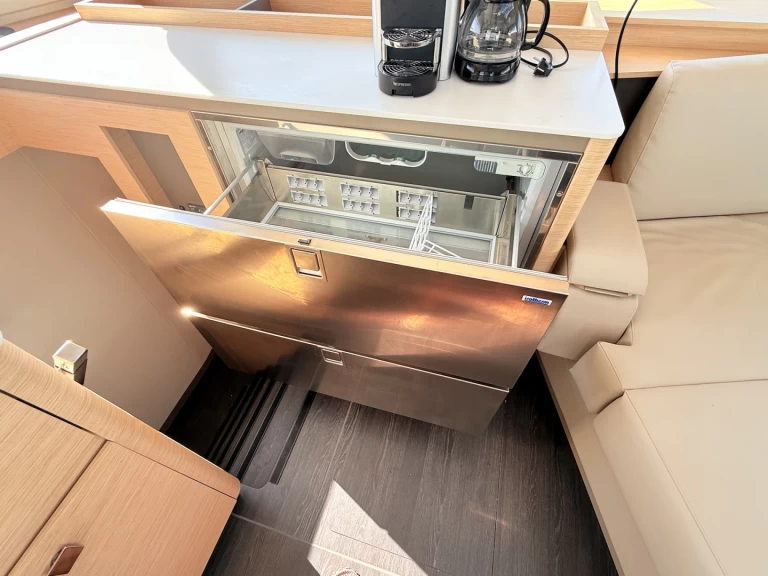 Location Catamaran Fountaine Pajot avec permis