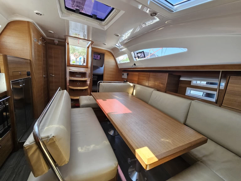 Elan Impression 45.1 a louer à Izola