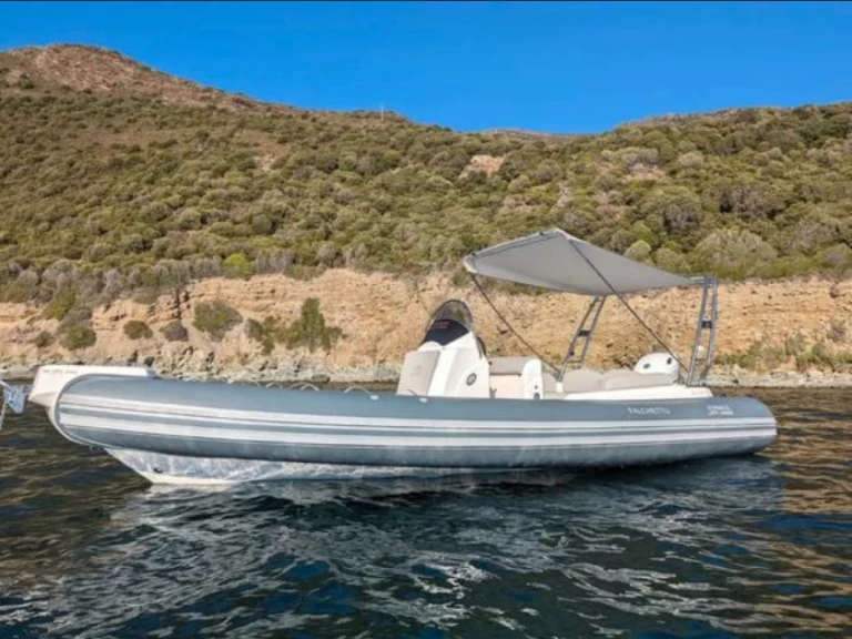 Location bateau FANALE MARINE FALCHETTU à Saint-Florent sur Samboat