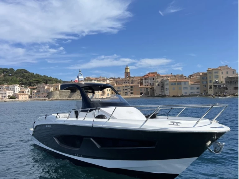 Location bateau Port des Marines de Cogolin pas cher Key Largo 34