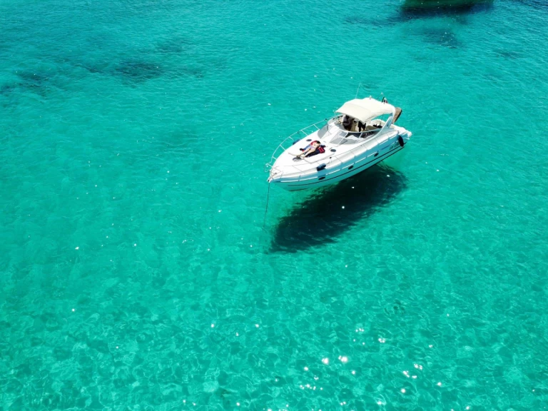 Louer Bateau à moteur avec ou sans skipper Cranchi à Porto Cervo