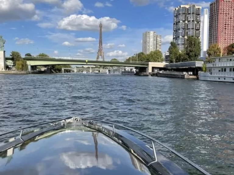 Louer Bateau à moteur avec ou sans skipper Tullio Abatte à Paris