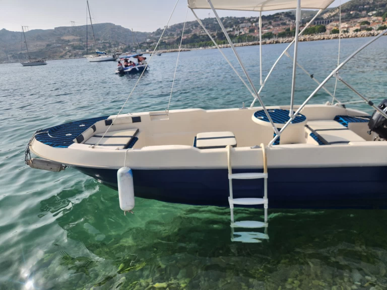 Location bateau Marseille pas cher Prusa 450