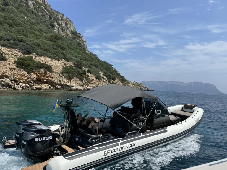 Location bateau Golfo Aranci pas cher Eagle 10