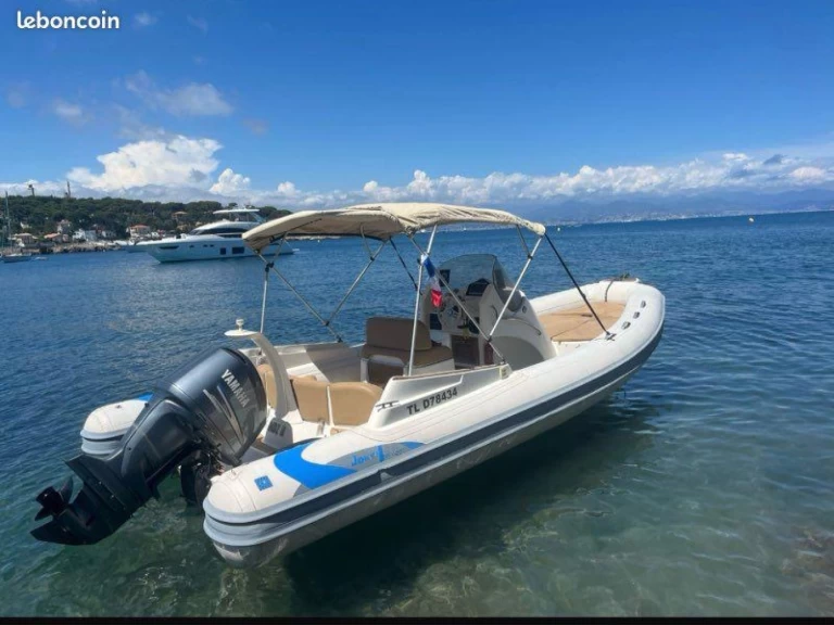 Location Bateau à moteur Pacific Craft avec permis